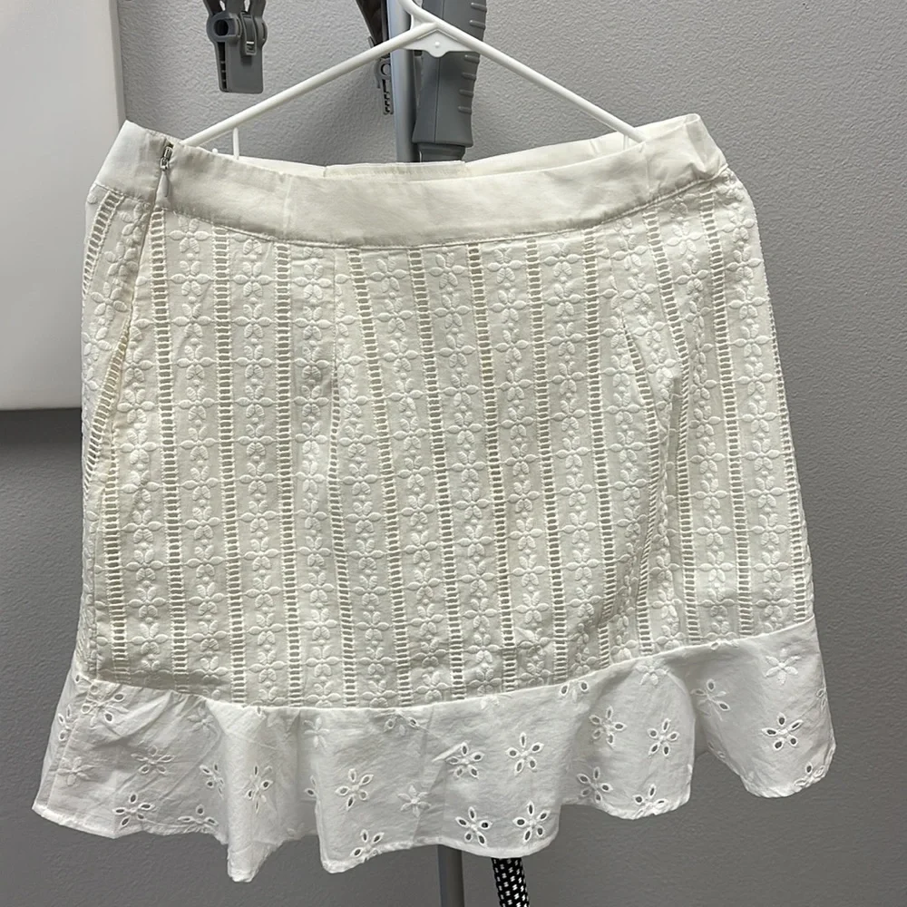 Mini Skirt - Picture 4 of 6